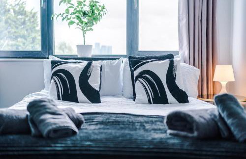 Large Home Salford -Free Parking - Foto 2