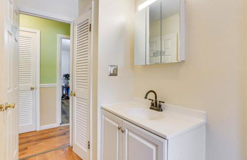 Pet Friendly and WFH Ready! Quiet Hudson Valley Apt - Foto 16