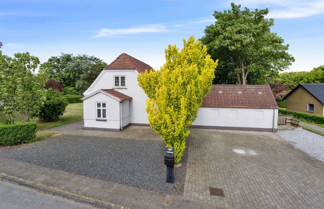 "Essie" - 20km from the sea - Foto 5