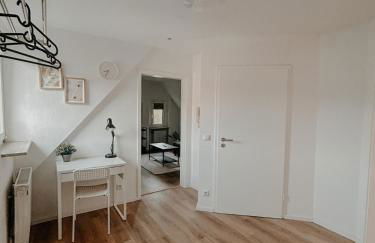 Cozy apartment with a stream view - Foto 13