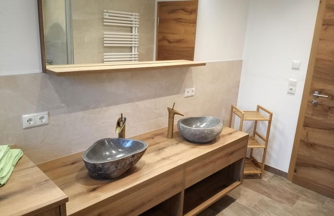 High-quality Holiday Apartment in Oberkrimml Near Waterfalls - Foto 35