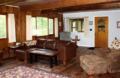 Lakefront Cottage Rental with Game Room near Ruth Lake, Minnesota - Photo 3