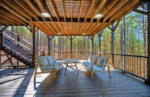 The Nomi Lodge - Sleeps 28 - Gorgeous Rustic Cabin, Centrally Located, Tons of Amenities - Photo 27