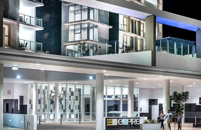 Empire Apartment Hotel - Photo 76