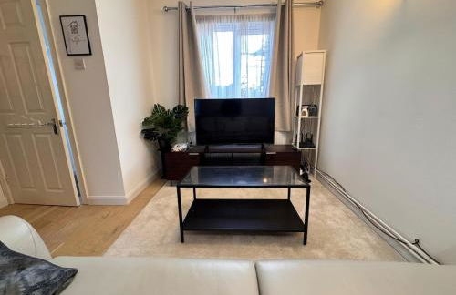 Windsor & Legoland Stay, Slough & Free Parking - Berkshire - Foto 14