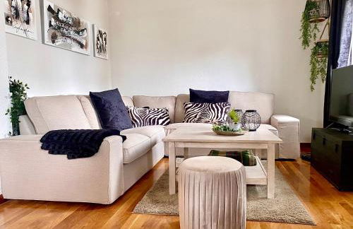 Housing León Casa con Jardín - Foto 11