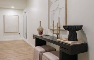 Balcony View and King Beds Walk to Golden 1 Center - Foto 3