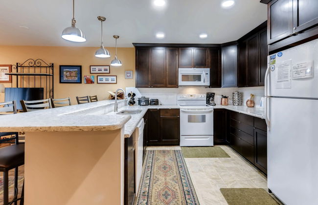 Atrium Condominiums - Foto 9