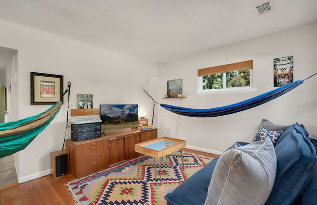 Old Town Retreat w/ Vintage Flair Near Csu, Bikes! - Photo 14