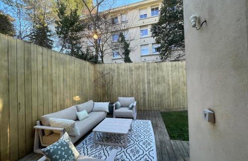 Glass and wood designer villa with garden in centertown - Foto 49