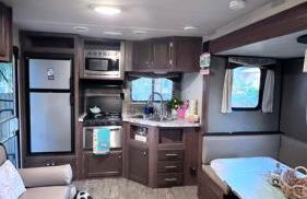 Garden Paradise RV Camper near Clearwater Beaches - Foto 16