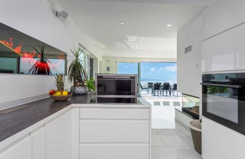 White Pearl Diamond Haus B, Opatija mit Meerblick & Pool - Foto 8