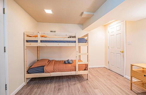 5BR 2 Bath Bath Near UMD and Metro to DC! - Foto 15