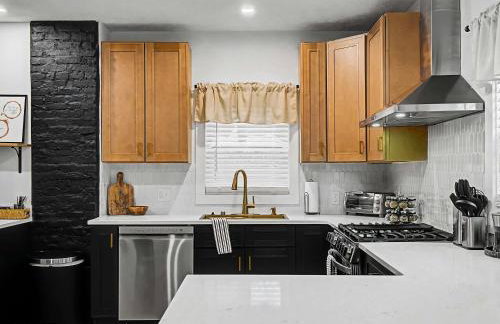 Spacious 3BR PetFriendly Retreat Near DT Cleveland - Foto 16