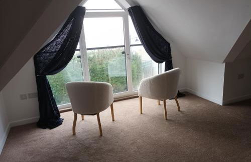 Stylish 3 Bed Apt Sea Views Near the Beach 2B - Foto 80