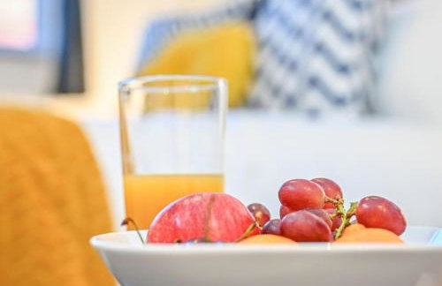 Luxury 2 Bed Maisonette with Parking Near Tube - Foto 18