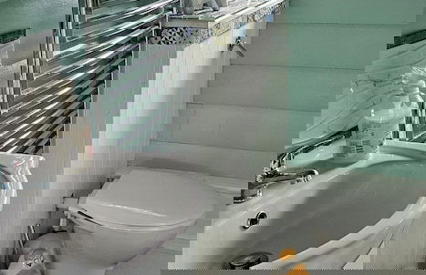 Log Cabin - Free Parking, Garden & pet Friendly - Photo 6