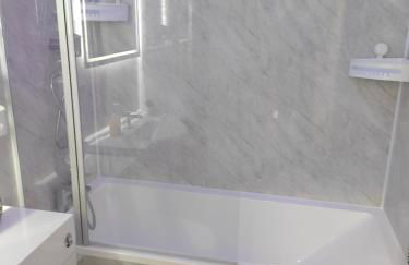 Modern 2 bed house sleeps 6 - Photo 19