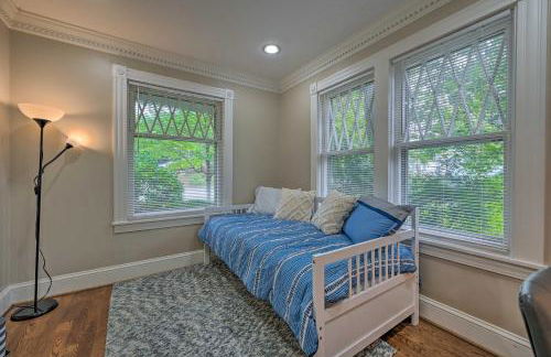 Bright Greensboro Escape about 1 Mi to Downtown - Foto 23