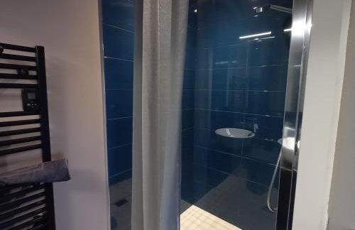Gîte rénové avec piscine chauffée et jardin clos, à proximité des plages et de la campagne bio. - FR-1-426-531 - Foto 26