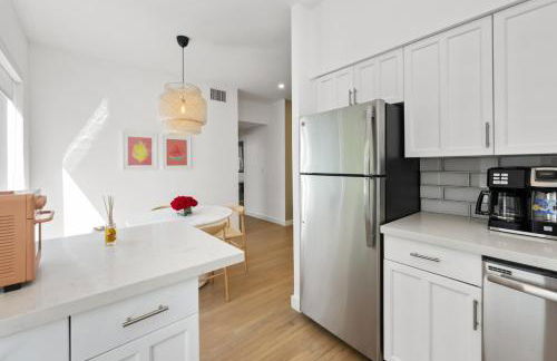 Lux Designer Apt 2BR and 2BA in the Heart of MIA Beach - Foto 6