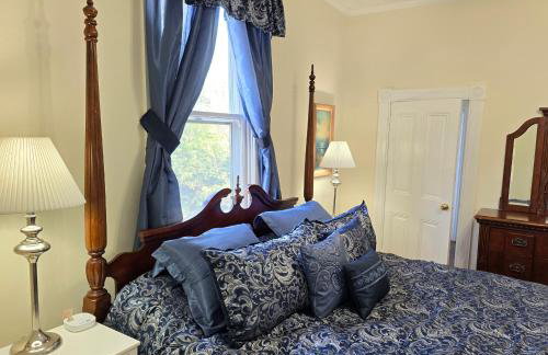 Newly Renovated Historic 6-Bedroom Manor, Where Timeless Elegance Meets Modern Luxury - Foto 44