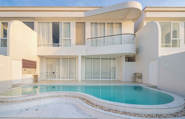 Aadhitiya Private Pool Villas - Photo 21