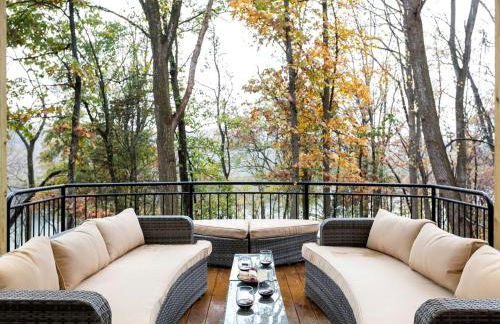 Exquisite Sunny Cabin Rental with a Hot Tub in Front Royal, Virginia - Foto 9