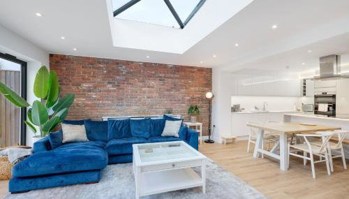 Stunning 6 Bed House with Games Room and Garden Near Pinewood -Iver - Foto 3