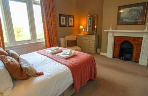 Geltsdale East Wing sleeps 6 with River Eden views near Carlisle & Ullswater - Foto 8