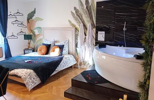 Spa-Sauna-Ciel de pluie tropicale-Champagne Nuit Romantique - Escapade Mâconnaise - Foto 12