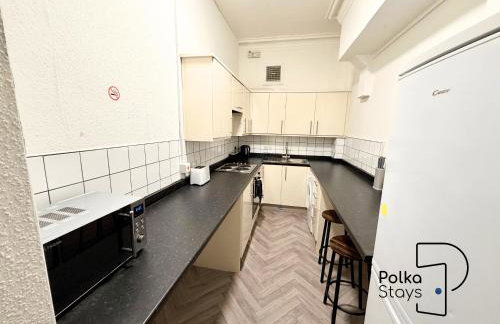 Comfy Ormskirk Family Stay by PolkaStays - Photo 8