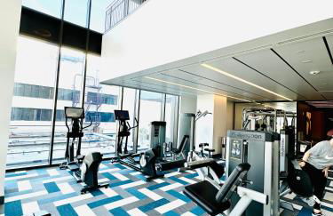 Hollywood Penthouse with Balcony & Pool View - Photo 72