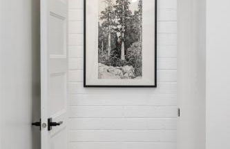 Light-Filled Modern Flat Near 25th Street Fun - Photo 22