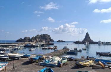 LaLuna Apartments - Sea Panorama - 20mins from CTA airport - Foto 2