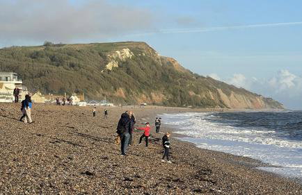 Littlefields - With hot tub, garden, private parking and short walk to beach - Foto 38