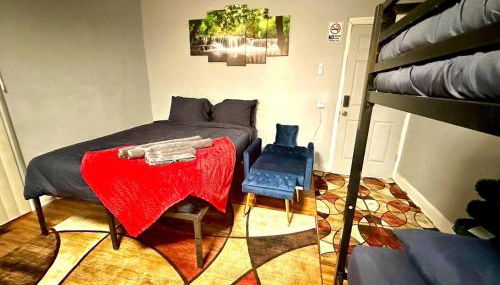 Refurbished 3 Bed, 2 Bath Apt - Near Park and Falls - Foto 3