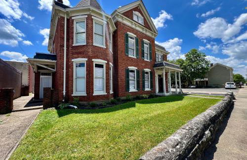 Newly Renovated Historic mansion ☆ 8 Bedrooms - Foto 57