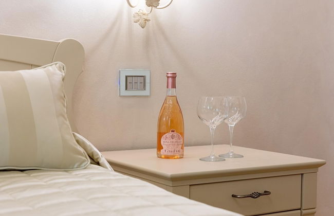 Luxury Lakefront Catullo A1 by Wonderful Italy - Photo 5