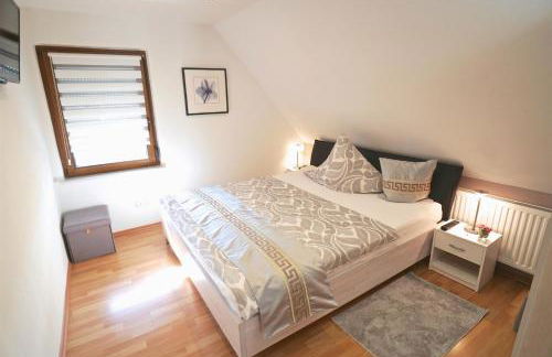 Moseltraum-Fewo mit Klimaanlage-Burgblick und Balkon - Foto 12