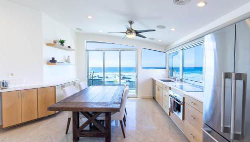 Ocean view, two-level condo with stunning view, decks, fast WiFi & fireplace - Foto 4