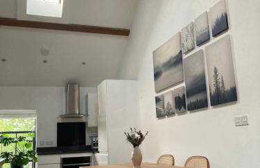 The Laws Canalside Townhouse, central Retford - Foto 9