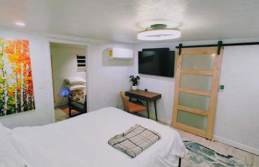 Private Sunset View Suite 5 Mins Off I-75 EV Outlet Available - Foto 29