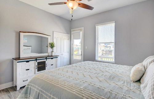 Private Dock and Patio Waterfront Galveston Retreat - Photo 17