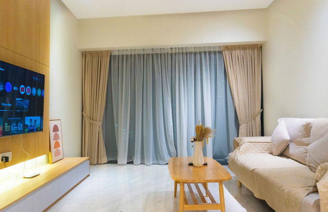 Moonway Luxury Suites At Eaton Residence - Photo 71