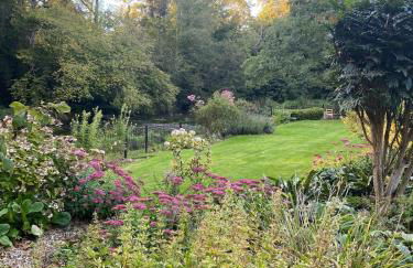 Cosy Riverside Hideaway - Photo 16