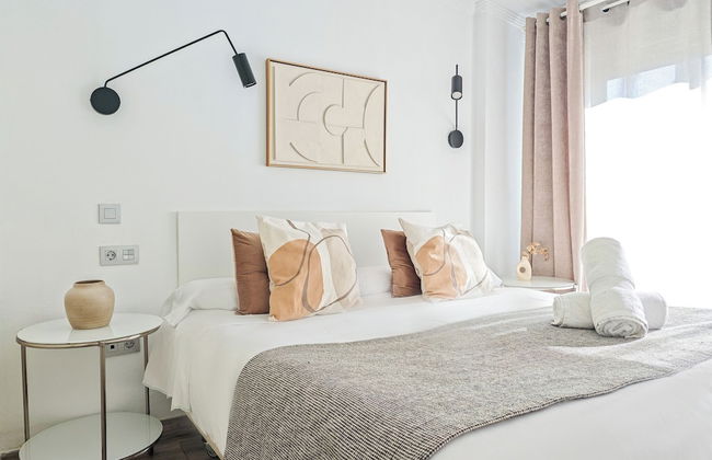 AZZ Sevilla Torre de la Plata - Foto 26