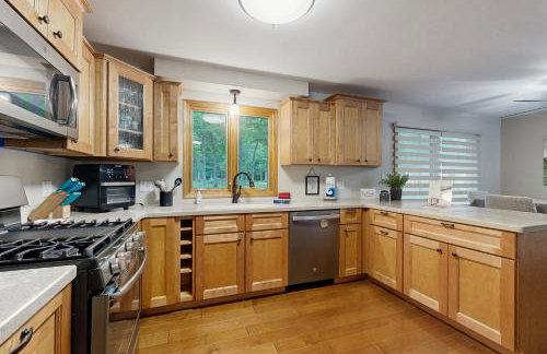 Hooked on Johnson - Photo 11