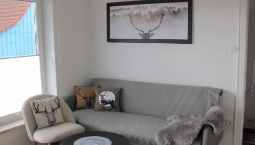 #1Gemütliches ruhiges sonniges Balkonzimmer mit Gemeinschaftsbad W-Lan Airport nah Late Night Check in Haus Nr 9,5 - Foto 3