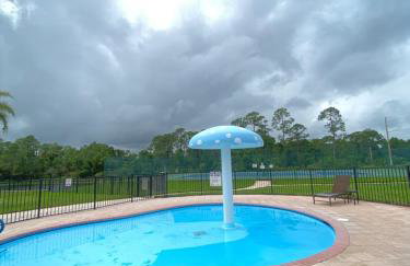 Modern Tropical Family Retreat near Legoland, Disney, Universal and Bok Towers - Foto 24